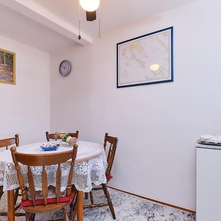 Apartman Ana Мали-Лошинь Экстерьер фото